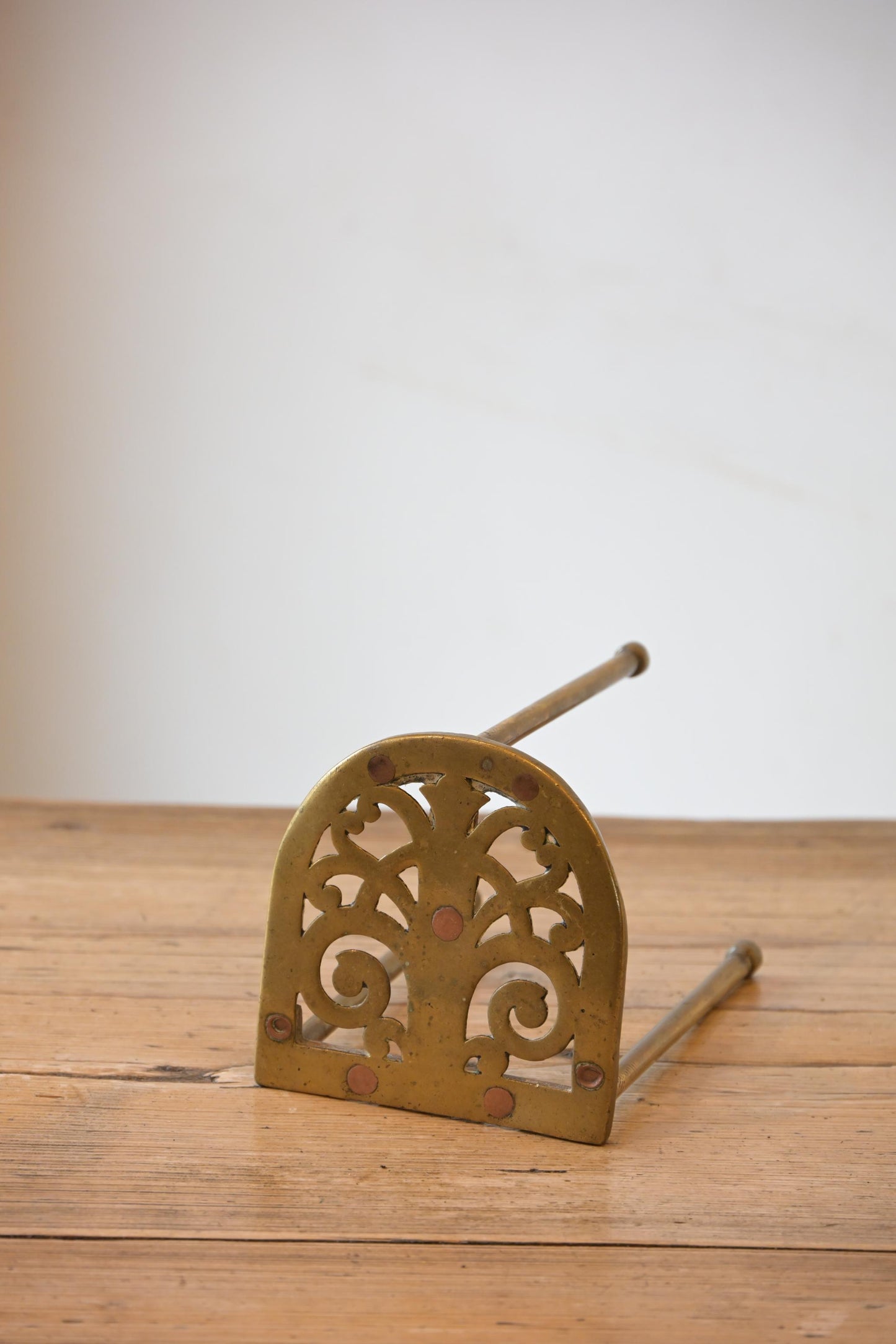 Brass Pot Stand